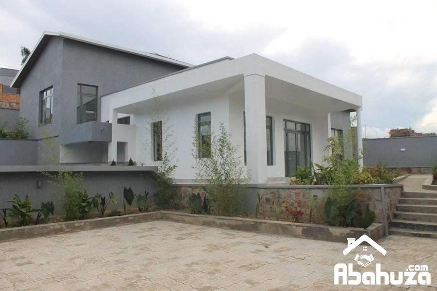 A NEW FURNISHED 4 BEDROOM HOUSE FOR RENT WITH POOL IN KIGALI AT KIBAGABAGA