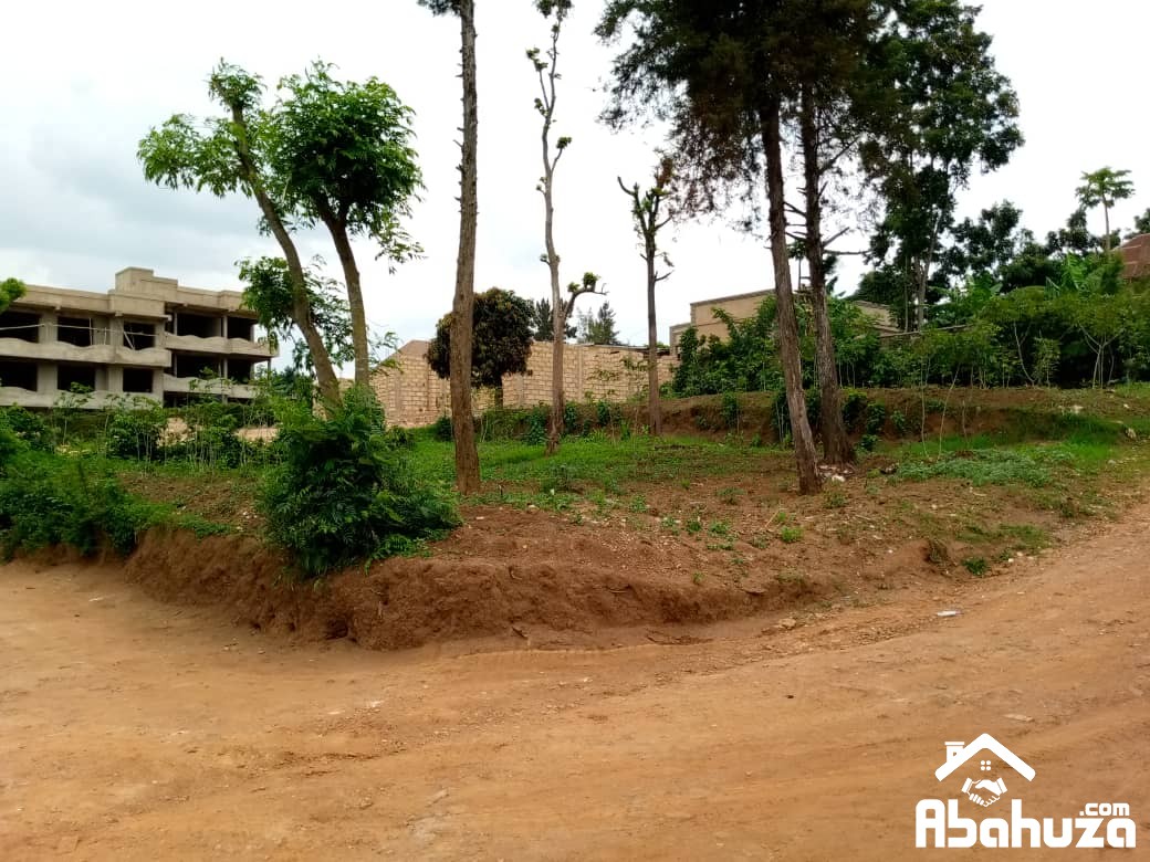 A DOUBLE PLOT FOR SALE IN KIGALI AT GISOZI WITH ACCESS ON TWO ROADS
