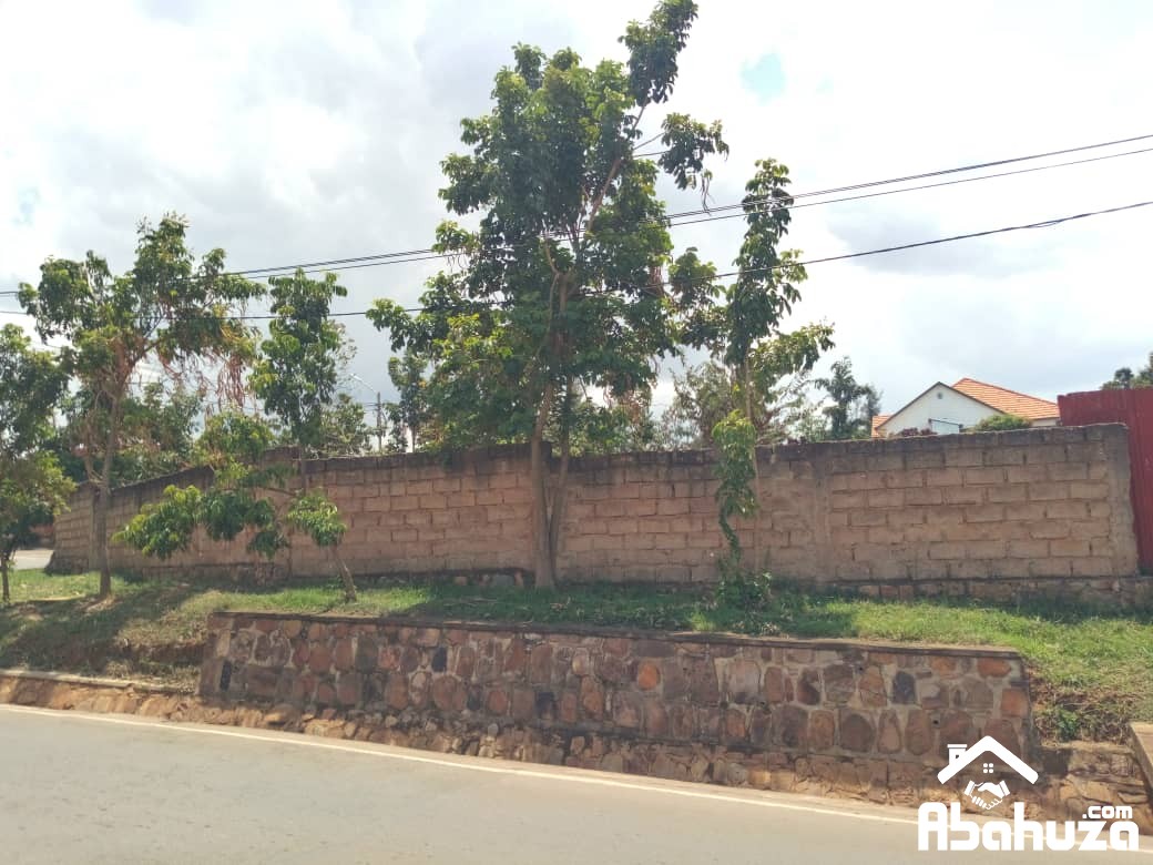 A BIG LAND SUBDIVIDED INTO TWO PLOTS FOR SALE IN KIGALI AT NIBOYE