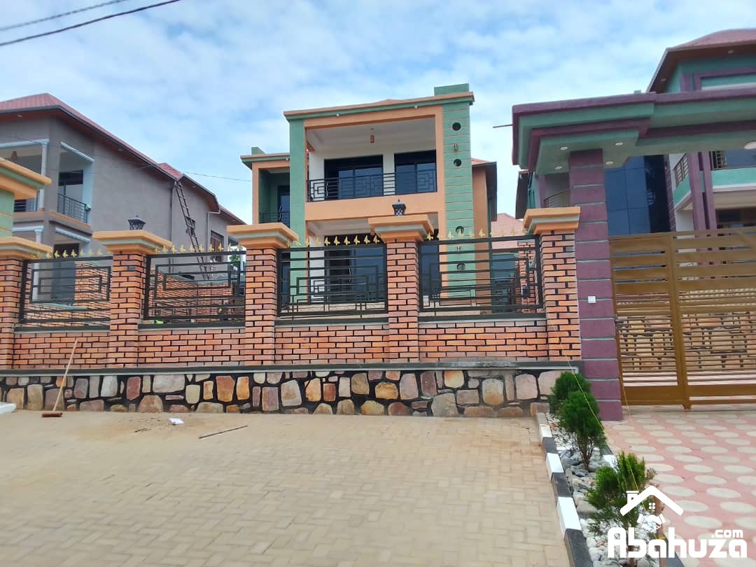 A NEW 5 BEDROOM HOUSE FOR SALE IN KIGALI AT KIBAGABAGA