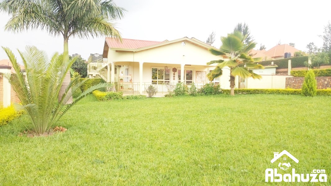 A FURNISHED 4 BEDROOM HOUSE FOR RENT WITH LOVELY GARDEN IN KIGALI AT KICUKIRO