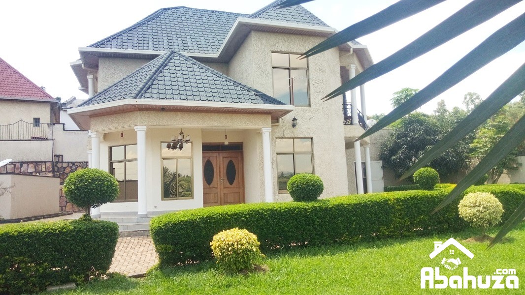 A 5 BEDROOM HOUSE FOR RENT IN KIGALI AT GACURIRO