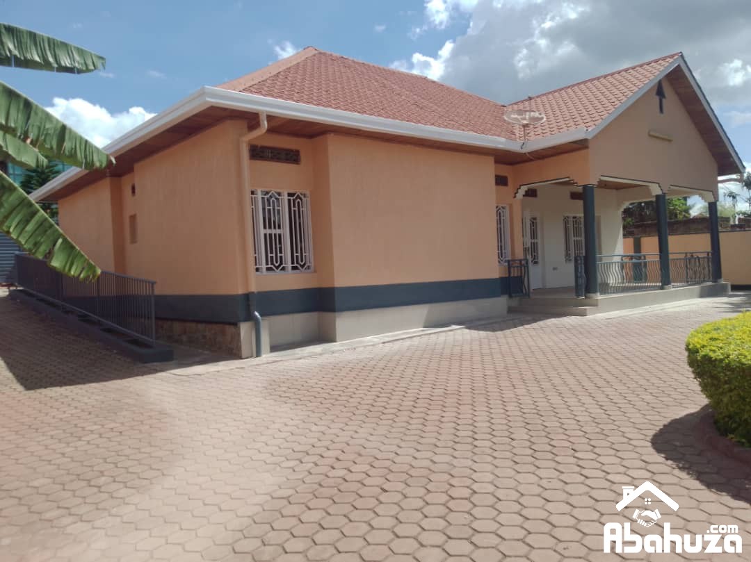 A 3 BEDROOM HOUSE FOR RENT IN KIGALI AT KIMIRONKO