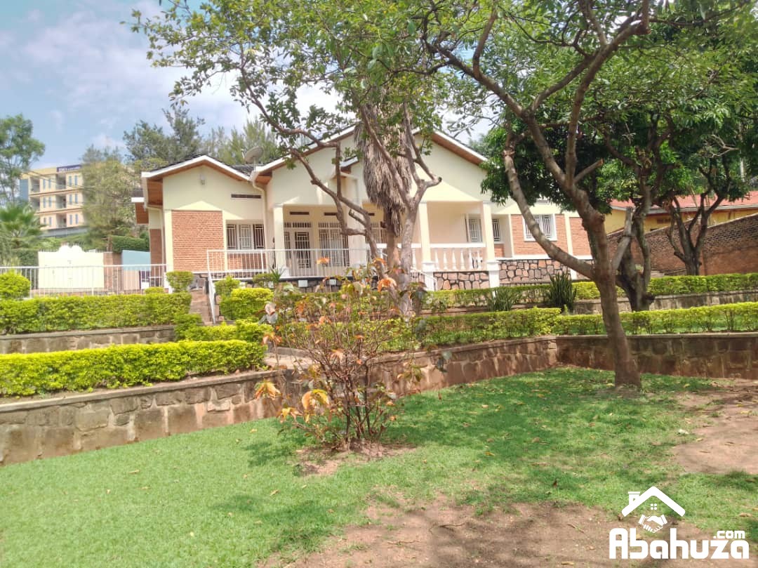 A 6 BEDROOM HOUSE FOR RENT IN KIGALI AT GISHUSHU