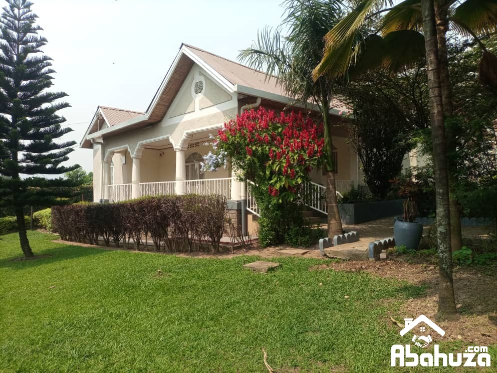 A FURNISHED 3 BEDROOM HOUSE FOR RENT IN KIGALI AT RUGANDO