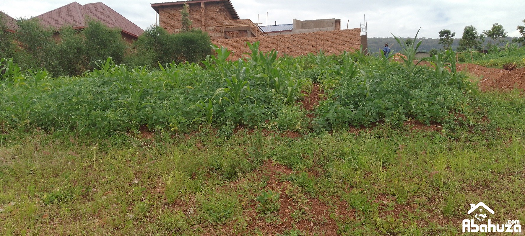 A  PLOT FOR SALE IN RESIDENTIAL SITE OF KARAMA AT KIGALI-Gisenga