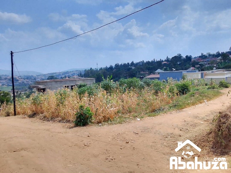 A  RESIDENTIAL PLOT FOR SALE IN KIGALI AT KINYINYA