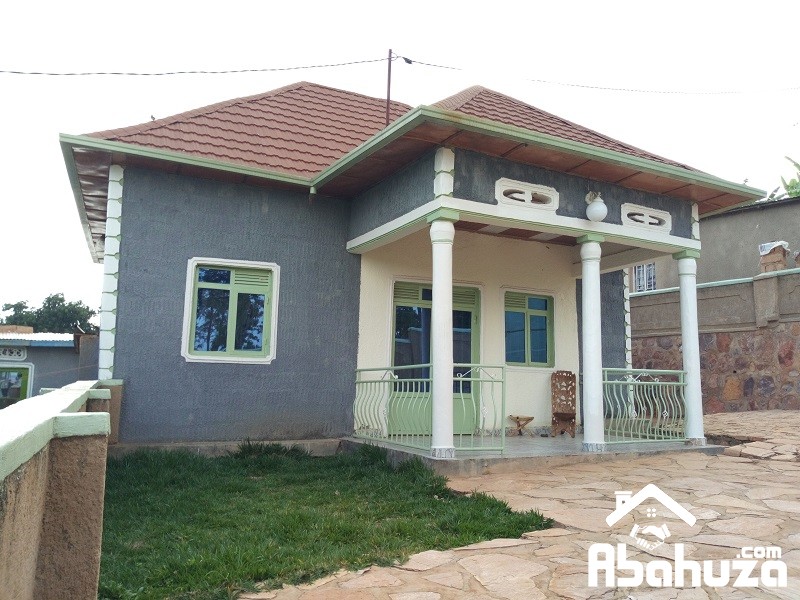 A GOOD PRICE HOUSE FOR SALE  IN KIGALI AT BUSANZA