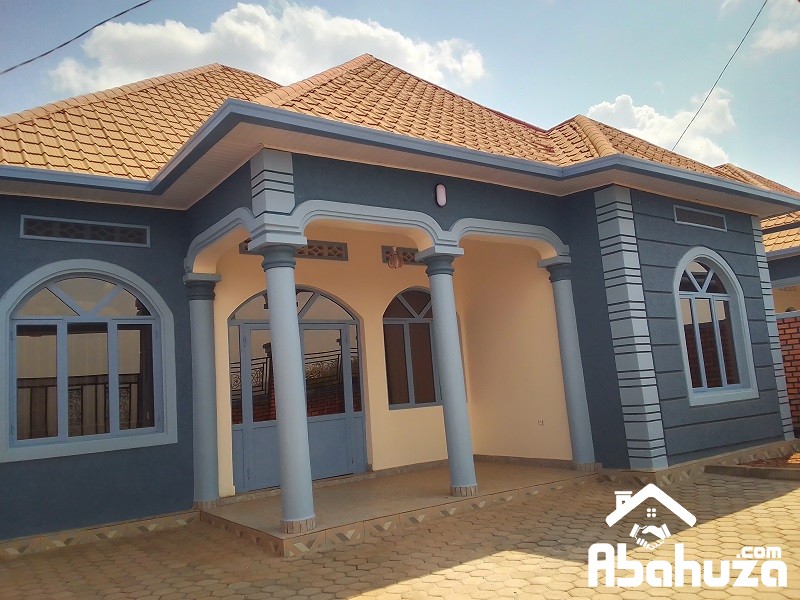 A NEW 4 BEDROOM HOUSE FOR RENT IN KIGALI AT KICUKIRO-MUYANGE