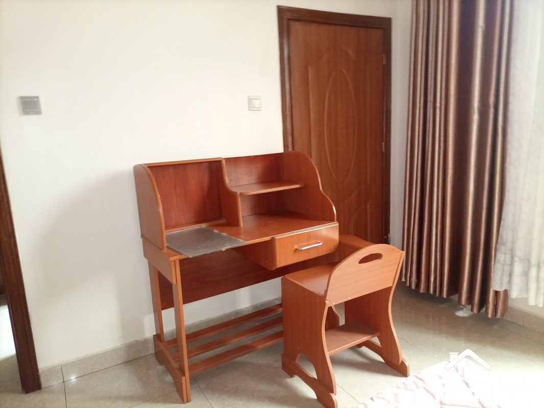 5. Room office table