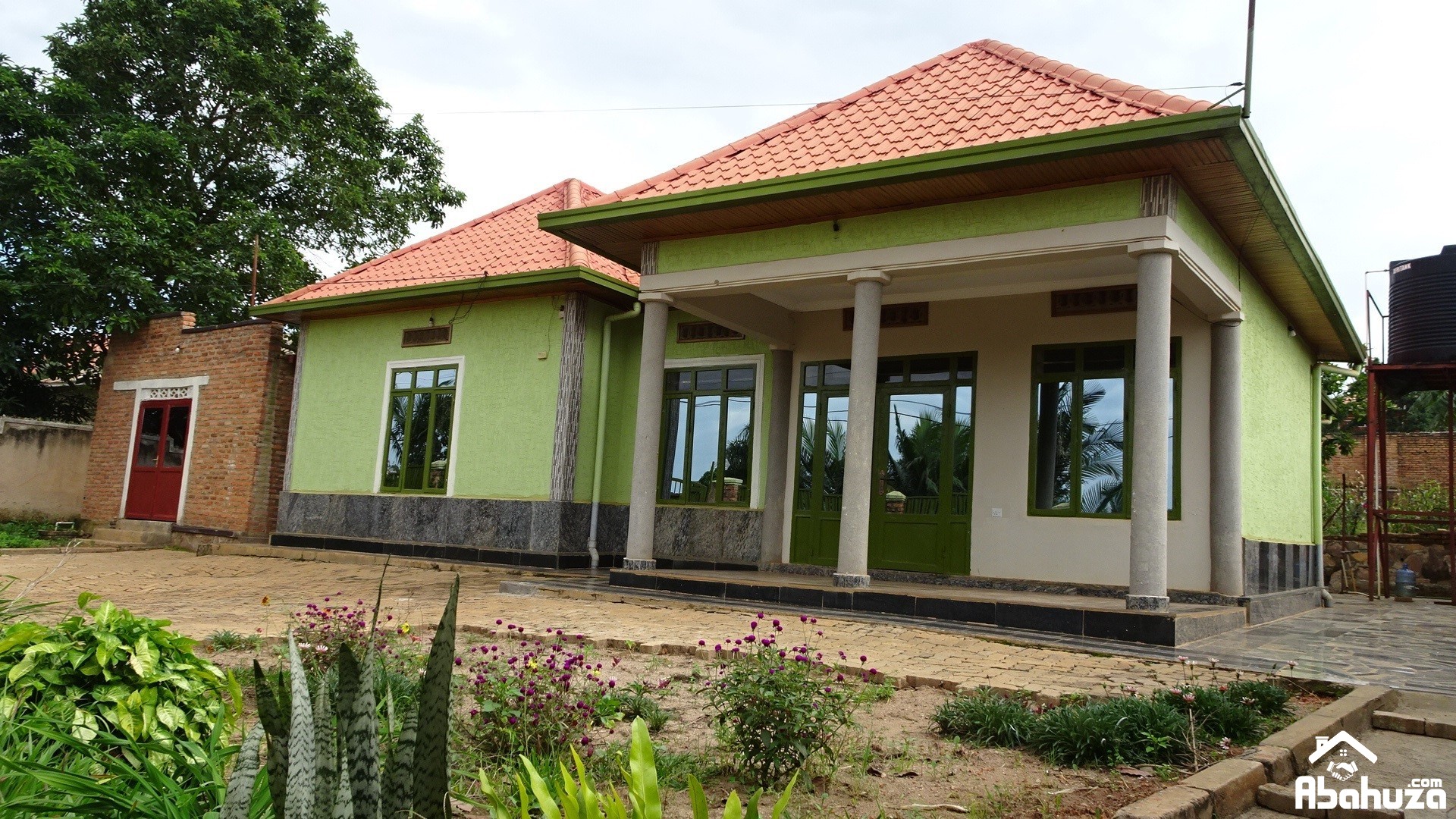 A 3 BEDROOM HOUSE FOR SALE IN KIGALI AT MASAKA